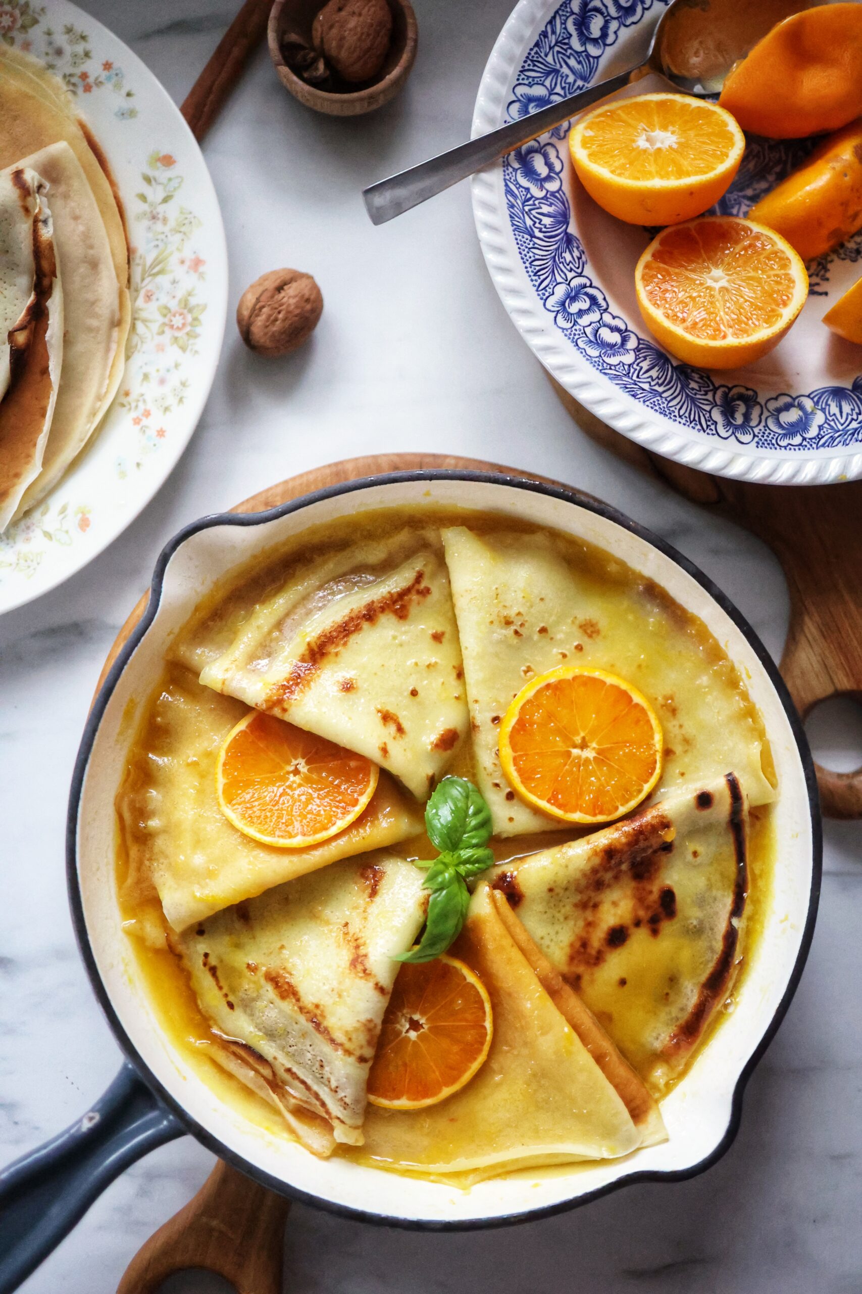 Crêpes Suzette – Clatite flambate in sirop de portocale si unt
