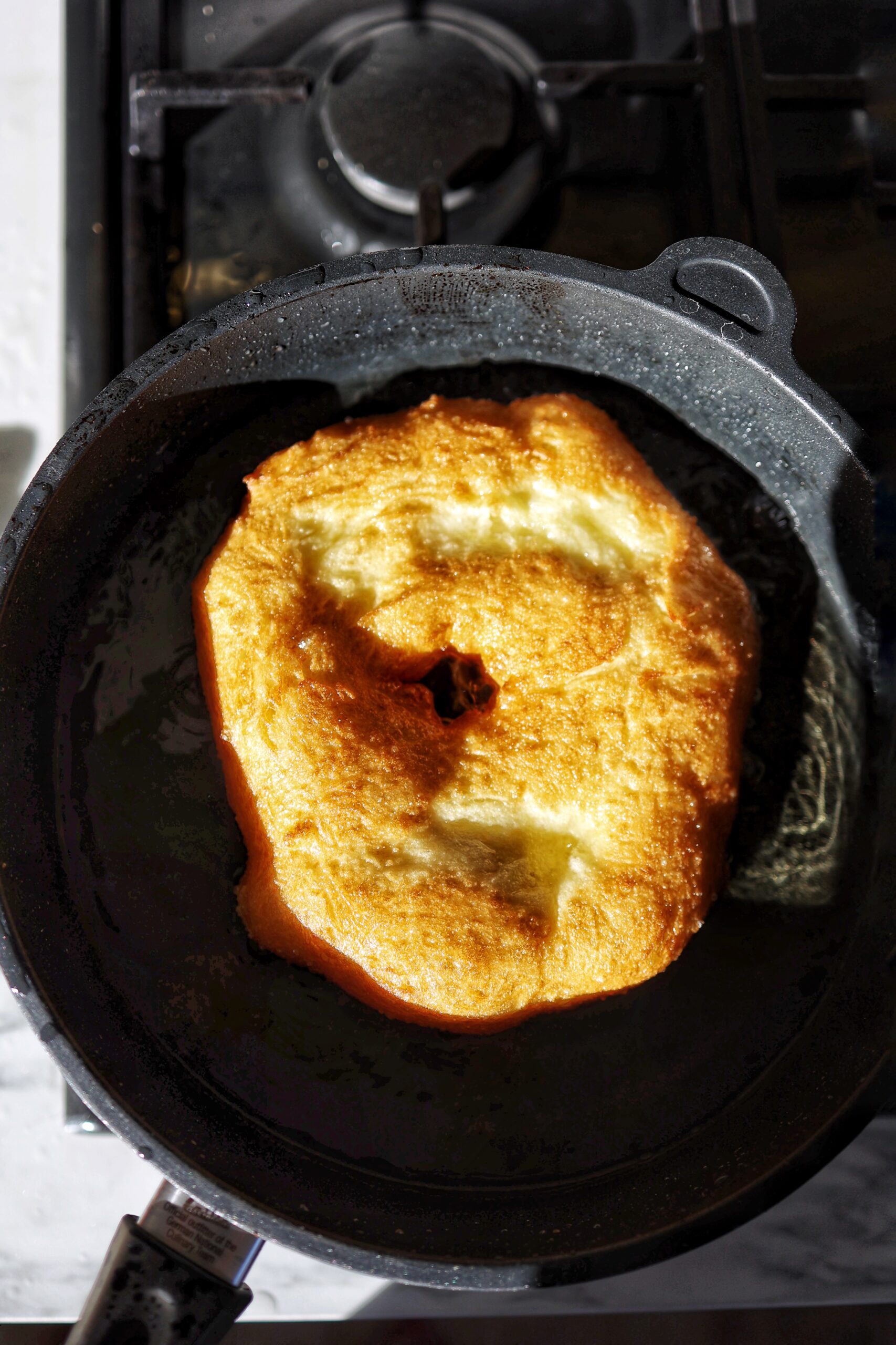 Scovergi / Turte prajite cu zahar/Gogosi/Placinte din aluat de paine/Langos